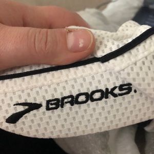 Brooks Running Hat